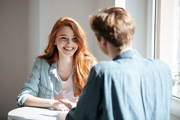 gesprek met een vrouw